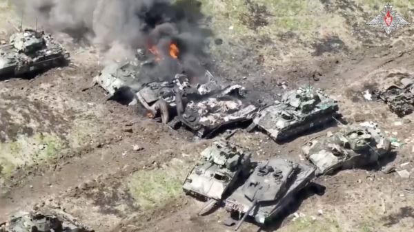 Оправдаться перед Западом: Киев назвал главные причины отставания от графика контрнаступления ВСУ 2