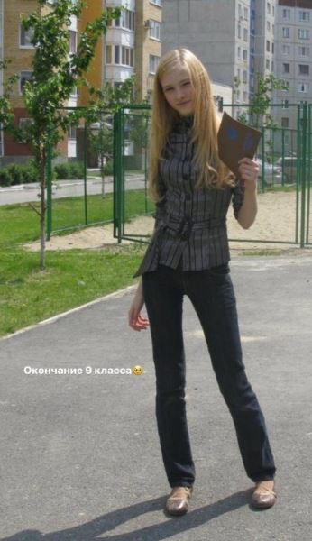 Редкие кадры: Алена Шишкова показала, как выглядела в подростковом возрасте