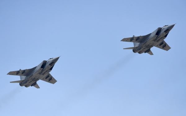 «Аналогов им реально нет»: Минобороны РФ получило партию модернизированных истребителей-перехватчиков МиГ-31 1