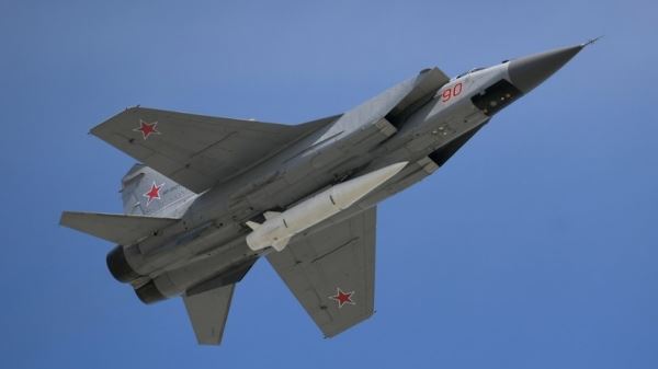 «Аналогов им реально нет»: Минобороны РФ получило партию модернизированных истребителей-перехватчиков МиГ-31