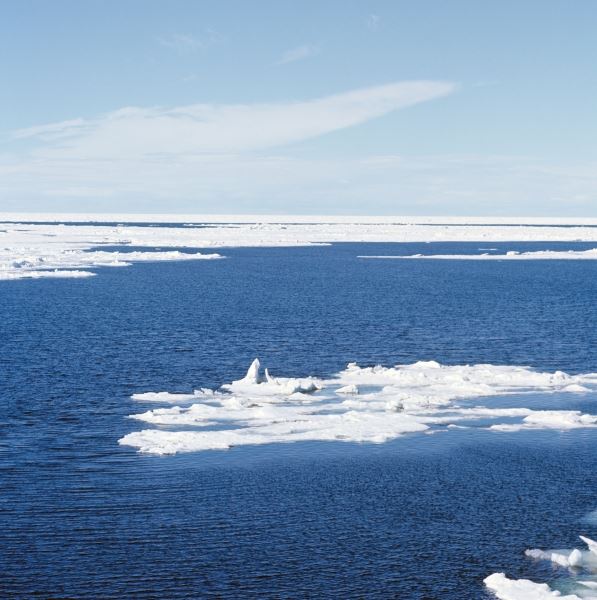 «Никто до этого не спускался под лёд»: начальник «Арктики-2007» — о первом погружении на дно Северного Ледовитого океана 3