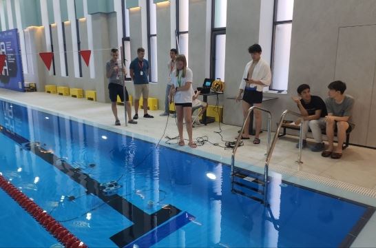 Российские школьники победили в Международных соревнованиях по подводной робототехнике «Подводный биатлон»